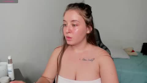 instgram aly leiv17 ---- Im model-independent online show from 18, 11, 2025