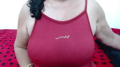 ElizabethMiler online show from 4, 7, 2026