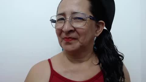ElizabethMiler online show from 23, 7, 2026