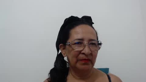 ElizabethMiler online show from 26, 7, 2026