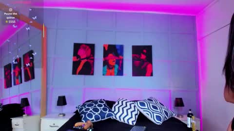  Elizabeth online show from 15, 12, 2025