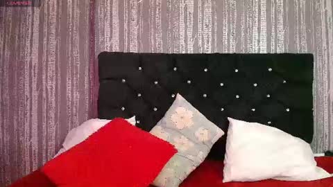 Snapshot of elizabetth_roman chatting on 5, 7, 2026 elizabetth_roman online show from 5, 7, 2026