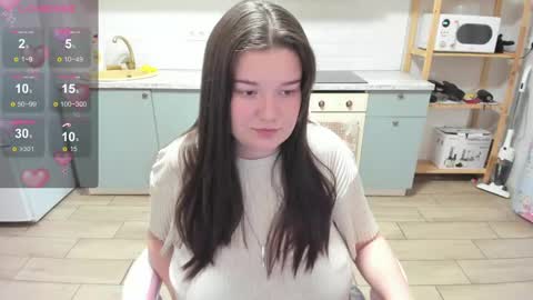 Lina online show from 13, 4, 2026