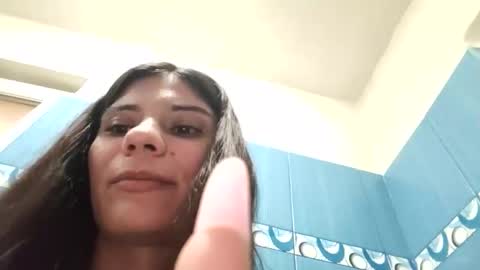 ella521985 online show from 26, 4, 2026