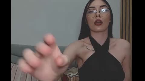 Snapshot of ella_chloe chatting on 16, 1, 2026 Chloe online show from 16, 1, 2026