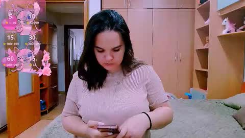 Ella  online show from 15, 9, 2025