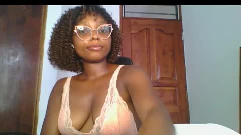 Ella online show from 10, 3, 2025