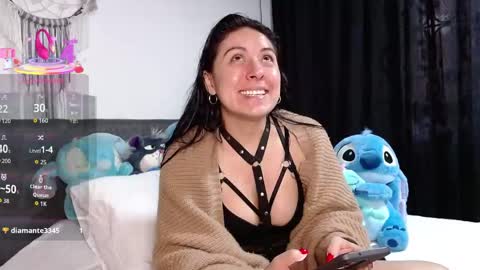 Snapshot of ella_rouse1 chatting on 8, 5, 2026 ella rouse online show from 8, 5, 2026