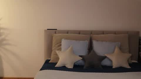 Ella online show from 9, 2, 2025