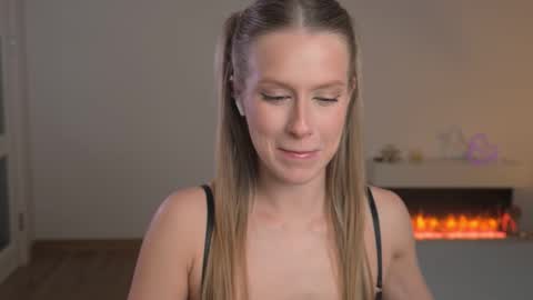 Ella online show from 27, 2, 2026