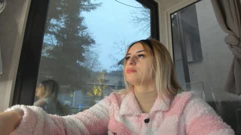 ella_vee online show from 6, 1, 2026