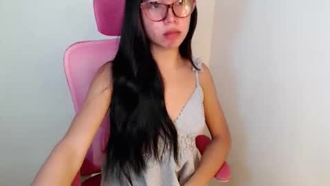 Snapshot of ella_walkerxxx chatting on 2, 5, 2026 ella_walkerxxx online show from 2, 5, 2026