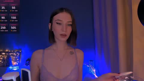 ellaamber online show from 12, 1, 2025