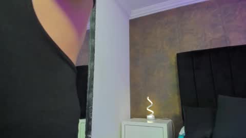 Ellaa Muller online show from 11, 2, 2025