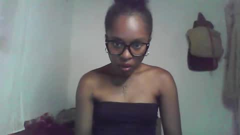 ellah245 online show from 18, 2, 2026