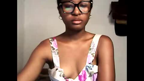 ellah245 online show from 23, 2, 2026