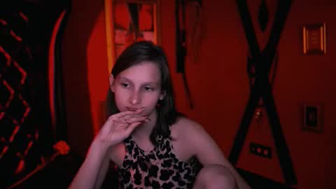 Ella online show from 4, 10, 2025