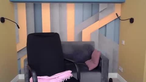 EllaLongs online show from 18, 10, 2025