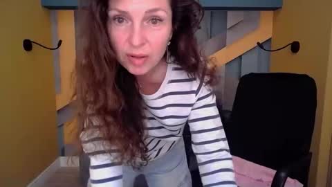 EllaLongs online show from 3, 4, 2026