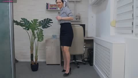            online show from 19, 1, 2025