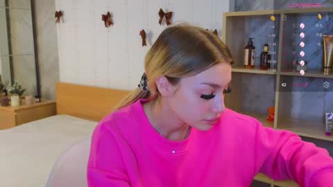 ellamilla online show from 30, 12, 2024