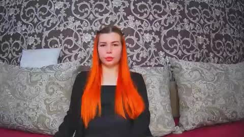 Snapshot of ellanuar chatting on 12, 11, 2025 EllaNuar online show from 12, 11, 2025