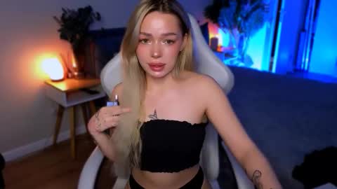 Ella online show from 20, 2, 2026