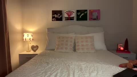 Ellebby7 online show from 17, 12, 2024