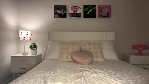 Ellebby7 online show from 22, 2, 2025