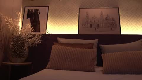 Elle Diane online show from 19, 2, 2025