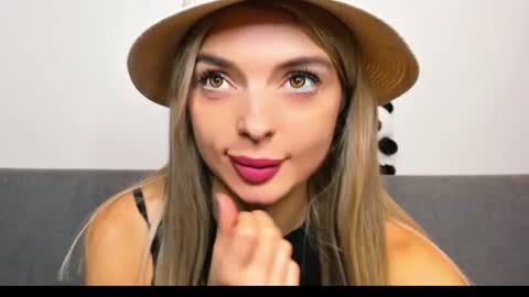 Snapshot of ellen_flow chatting on 12, 6, 2026 ellen_flow online show from 12, 6, 2026
