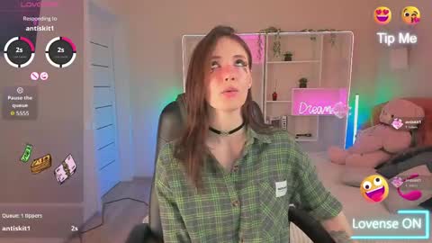 Jennyfer online show from 2, 6, 2026