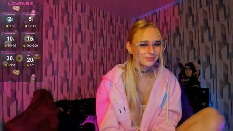 Ellie online show from 11, 12, 2024