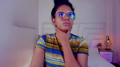 Snapshot of ellie_alves chatting on 28, 2, 2025 Ellie online show from 28, 2, 2025