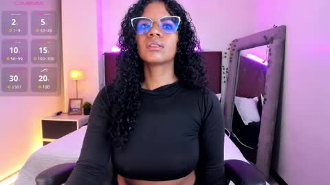 Snapshot of ellie_alves chatting on 9, 3, 2025 Ellie online show from 9, 3, 2025