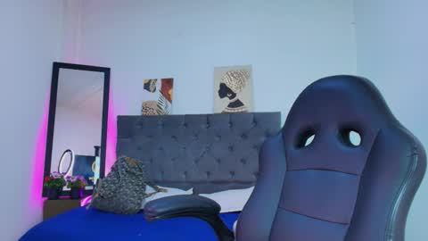Snapshot of ellie_alves chatting on 10, 9, 2025 Ellie online show from 10, 9, 2025