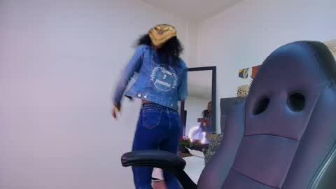 Snapshot of ellie_alves chatting on 16, 9, 2025 Ellie online show from 16, 9, 2025