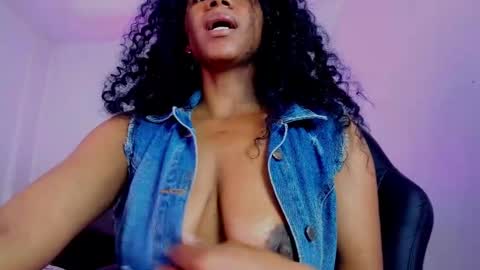Snapshot of ellie_alves chatting on 27, 9, 2025 Ellie online show from 27, 9, 2025