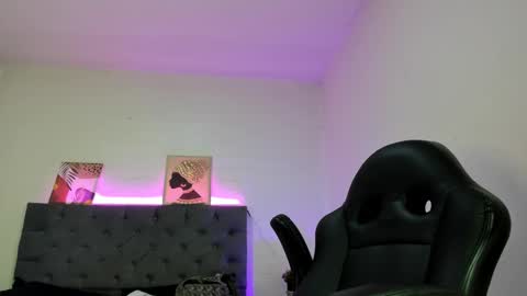 Snapshot of ellie_alves chatting on 16, 10, 2025 Ellie online show from 16, 10, 2025