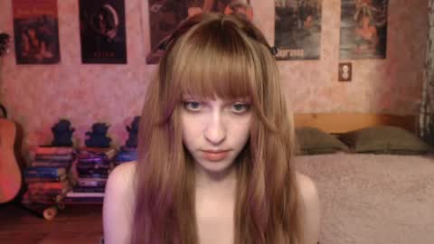 ellie_friendly online show from 4, 4, 2026