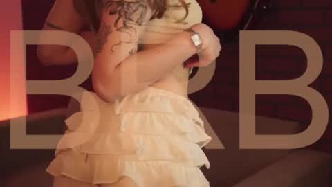 elliecutes online show from 10, 11, 2025