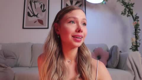 Elizabeth or you can call me Ellie online show from 2, 10, 2025