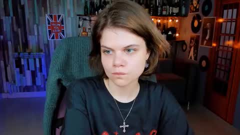 elliemurler online show from 15, 11, 2025