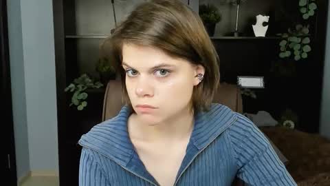 elliemurler online show from 30, 11, 2025