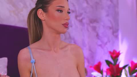 EllinaNuria online show from 9, 3, 2026