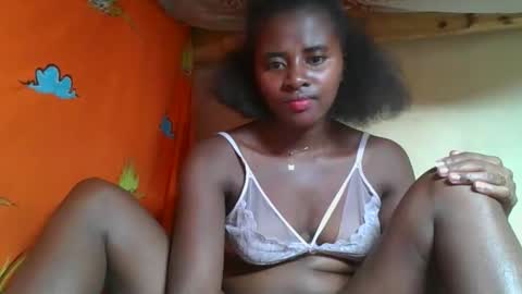 Snapshot of ellodi chatting on 25, 5, 2026 Ellodi online show from 25, 5, 2026
