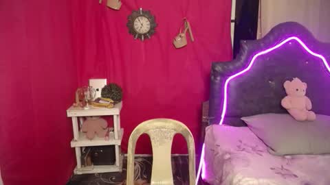 ELLORREY online show from 22, 2, 2026