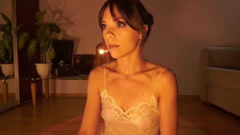 Snapshot of elly_fry chatting on 20, 9, 2025 Art Place online show from 20, 9, 2025