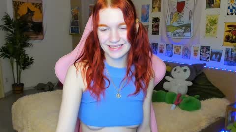 Snapshot of elly_milas chatting on 2, 12, 2024 Elly     Fansly  online show from 2, 12, 2024