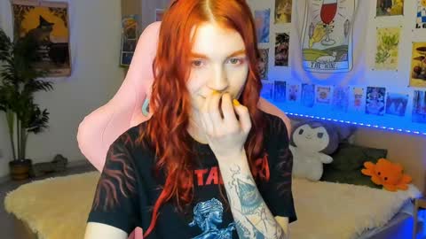 Snapshot of elly_milas chatting on 13, 12, 2024 Elly     Fansly  online show from 13, 12, 2024